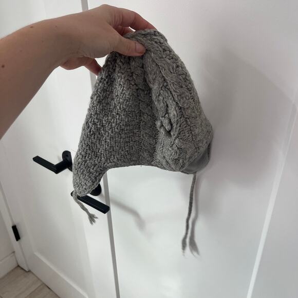 Women's Bundle of 2 Knit Beanie Hats - Picture 6 of 6